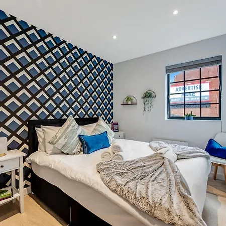 Lavish London Apartment - 5 Minutes From Tottenham Stadium Spurs Exterior photo
