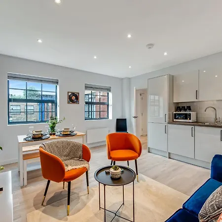 Lavish London Apartment - 5 Minutes From Tottenham Stadium Spurs Exterior photo